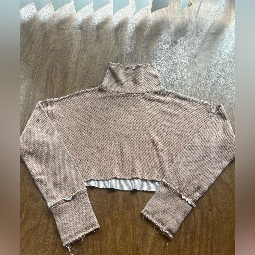Women’s Urban Outfitters top